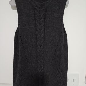 Black Cable Knit Sleeveless Sweater